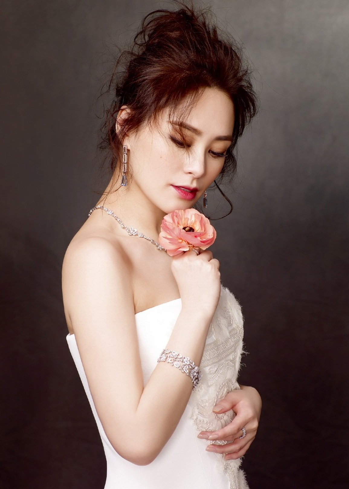 Đường tình sóng gió đến xót xa của hai kiều nữ nhóm Twins - 3 Đường tình sóng gió đến xót xa của hai kiều nữ nhóm Twins - 3