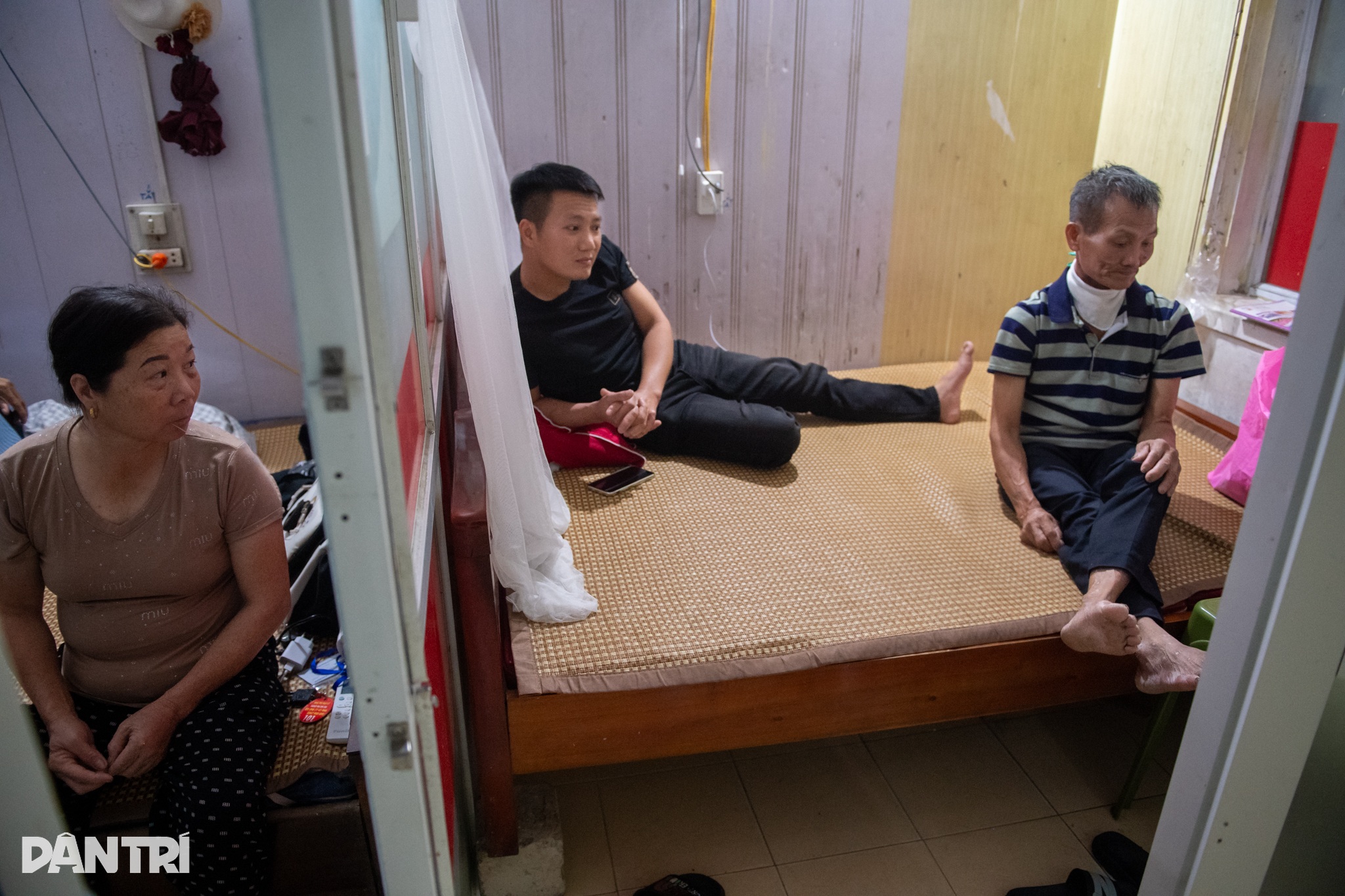 ការគេងមិនលក់នៃការព្យាបាលដោយកាំរស្មីសម្រាប់អ្នកដែលមាន K-2 Đêm trắng xạ trị của những phận người mang K - 2