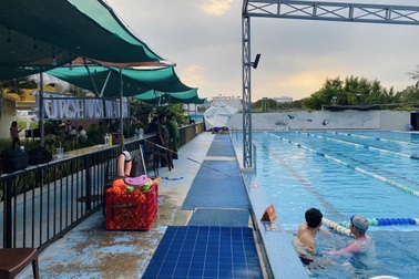 Người đàn ông tử vong tại hồ bơi ở TPHCM