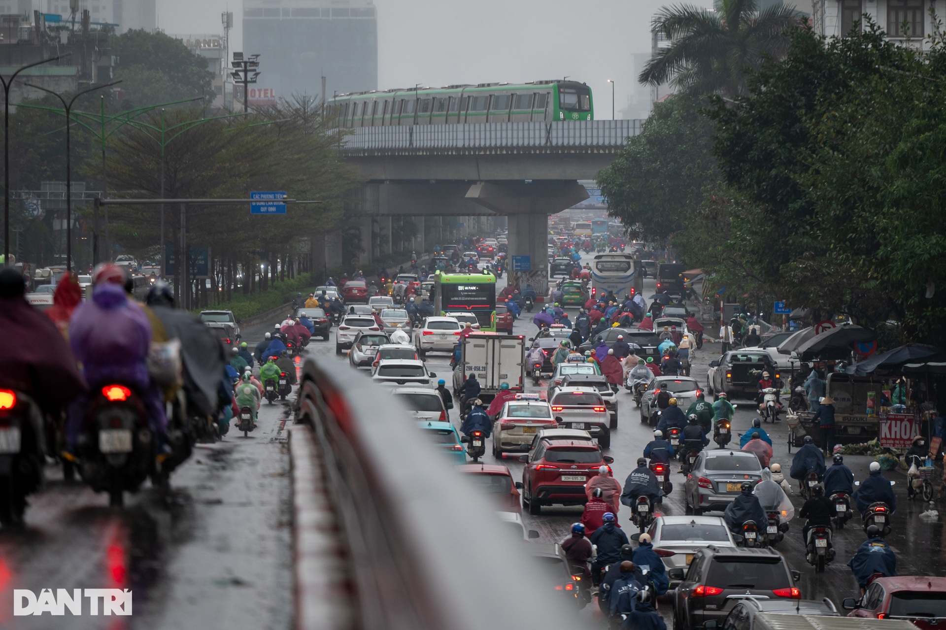 Hà Nội trong ngày mưa rét 14 độ C - 9 Hà Nội trong ngày mưa rét 14 độ C - 9