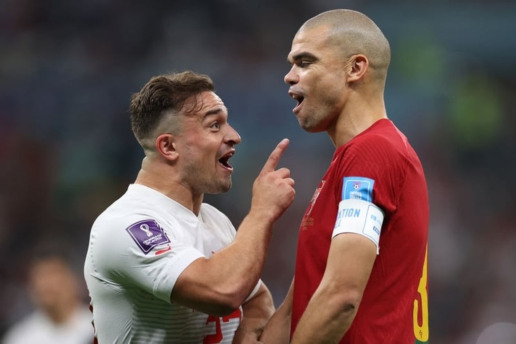 Đội hình tiêu biểu Euro 2024: Tây Ban Nha áp đảo, Mbappe vắng mặt - 3 Đội hình tiêu biểu Euro 2024: Tây Ban Nha áp đảo, Mbappe vắng mặt - 3