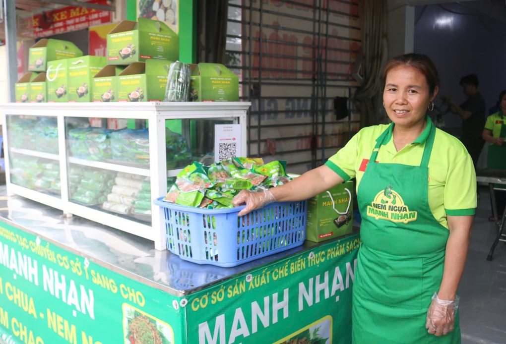 Nem ngựa Mạnh Nhạn - Món nem gia truyền độc đáo tại Bắc Giang - 2 Nem ngựa Mạnh Nhạn - Món nem gia truyền độc đáo tại Bắc Giang - 2