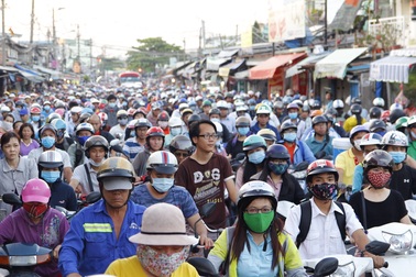 Chôn chân giữa biển người "không lối thoát"!