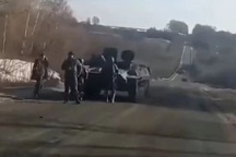 Xe tăng Nga hết nhiên liệu trên đường tiến vào Kiev