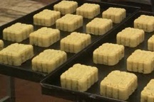 Thu giữ, tiêu huỷ nhiều bánh trung thu không rõ nguồn gốc