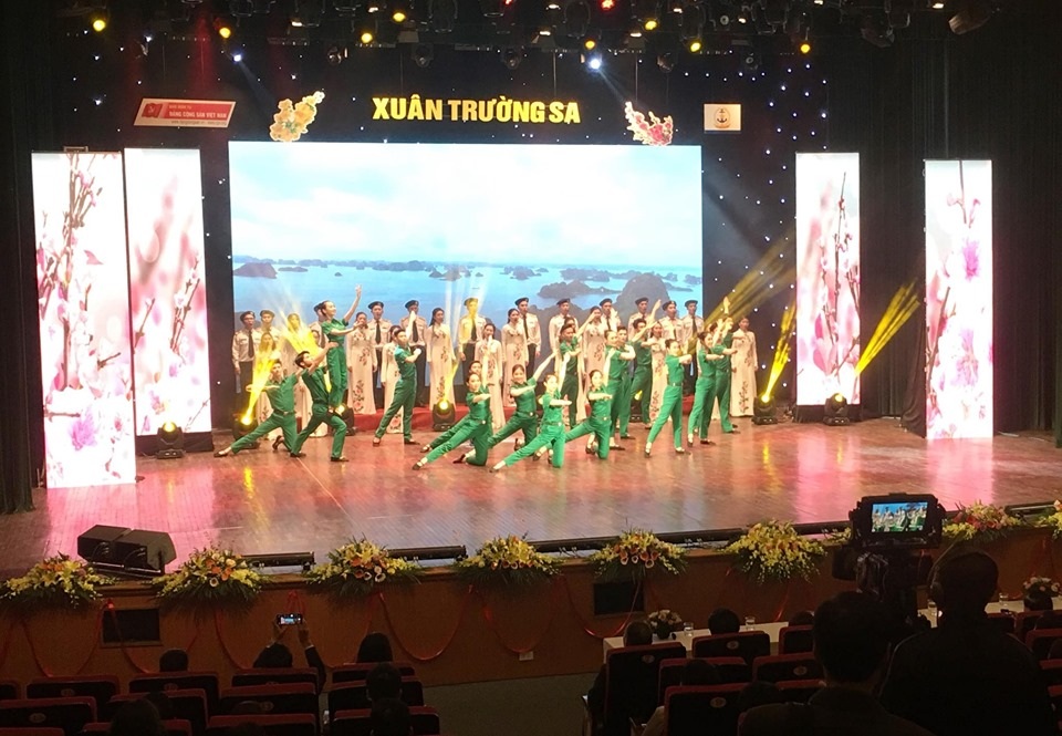 Xuân Trường Sa - Chương trình nghệ thuật ý nghĩa với quân, dân Trường Sa - 1 Xuân Trường Sa - Chương trình nghệ thuật ý nghĩa với quân, dân Trường Sa - 1
