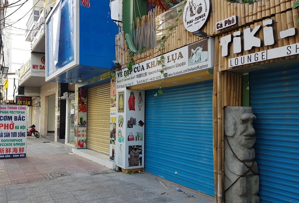 Khách đặt phòng Tết chưa nóng, phố Tây Nha Trang vẫn đìu hiu - 6 Khách đặt phòng Tết chưa nóng, phố Tây Nha Trang vẫn đìu hiu - 6