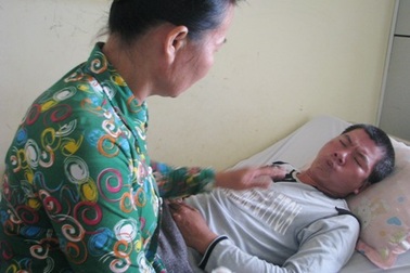 Suy tim độ 3, tính mạng chàng thanh niên nghèo như "ngọn đèn trước gió"