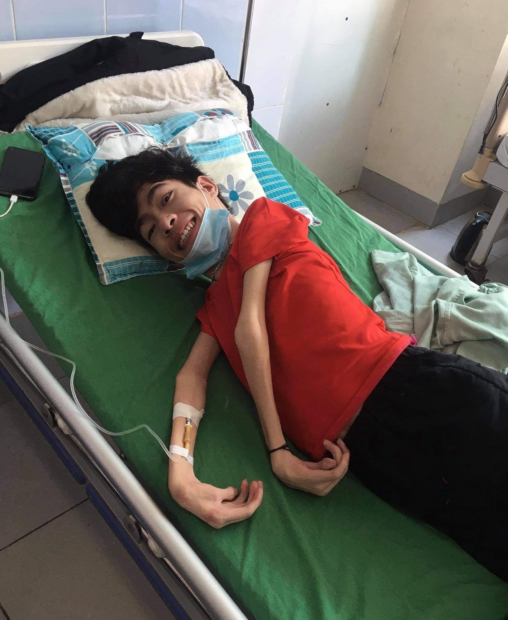 Streamer chinh phục Liên Minh Huyền Thoại với hai bàn tay ngược - 4 Streamer chinh phục Liên Minh Huyền Thoại với hai bàn tay ngược - 4