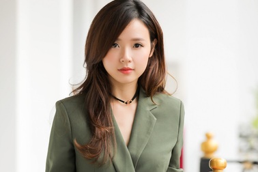 Midu xuất hiện giữa tin đồn yêu bạn thân một thời của tình cũ Phan Thành