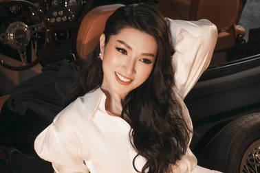 Nguyễn Hồng Nhung vẫn khóc khi nhớ về sự cố lộ ảnh "nóng" 19 năm trước