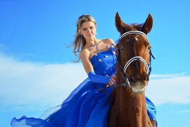 Cô gái 27 tuổi bị “ướp xác” ngay khi còn sống