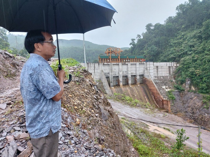 Ban Chỉ đạo trung ương về phòng chống thiên tai đề nghị xử lý nghiêm khắc thuỷ điện Thượng Nhật - Ảnh 1.