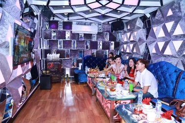 La Royal Karaoke - không gian đẹp giữa Sài Gòn