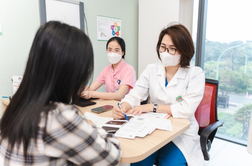 Bụng to như mang bầu, cô gái bàng hoàng khi biết nguyên nhân - 2 Bụng to như mang bầu, cô gái bàng hoàng khi biết nguyên nhân - 2