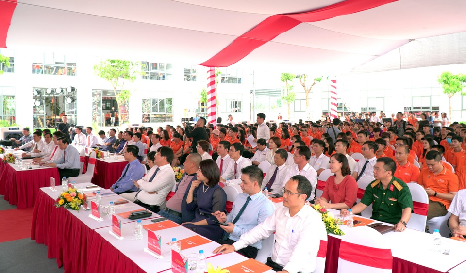 Bộ trưởng Đào Ngọc Dung: 40% kỹ năng lao động không hợp trong 15 năm tới - 3 Bộ trưởng Đào Ngọc Dung: 40% kỹ năng lao động không hợp trong 15 năm tới - 3