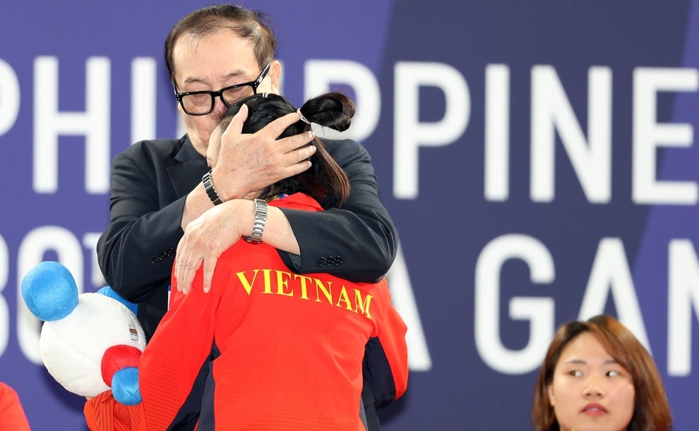 Nhà vô địch SEA Games kể chuyện cảm động về ông Hoàng Vĩnh Giang - 2 Nhà vô địch SEA Games kể chuyện cảm động về ông Hoàng Vĩnh Giang - 2
