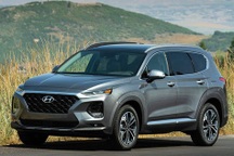 Hyundai Santa Fe đi hơn 2 năm có còn giữ giá?
