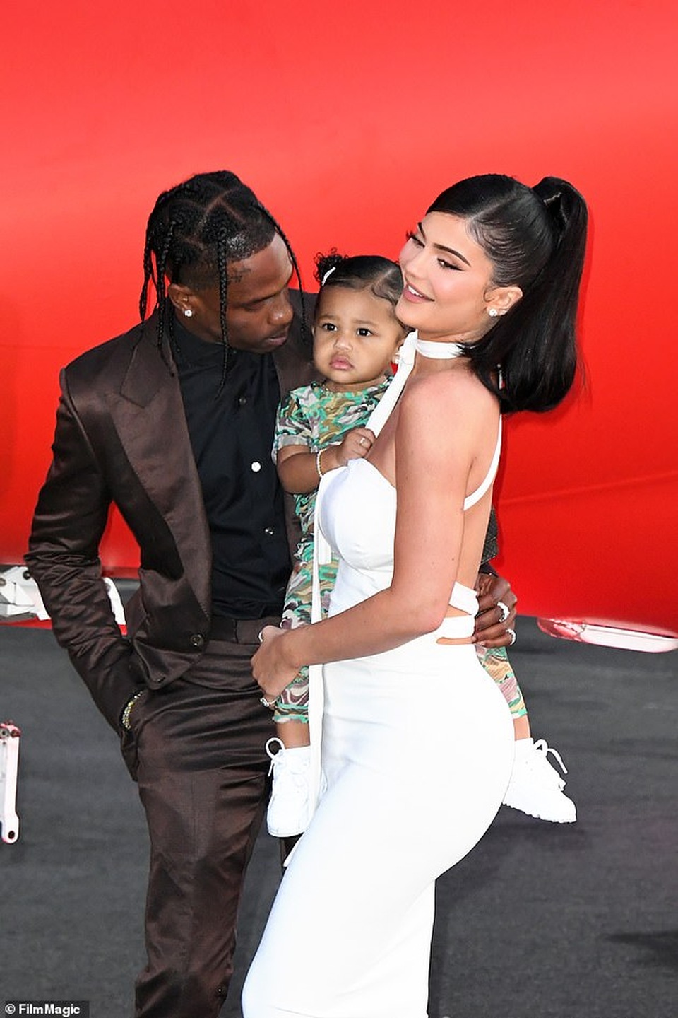 Kylie Jenner nổi bật khi đi xem show thời trang - 6 Kylie Jenner nổi bật khi đi xem show thời trang - 6