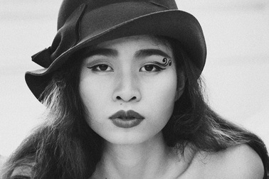 Đồng Lan: “Tôi không “ru ngủ” khán giả bằng tác phẩm trong sáng và hời hợt”