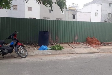 Đau lòng những người mẹ trẻ bỏ rơi bé sơ sinh nơi hố ga, thùng rác