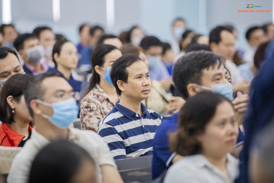 Tuổi 15 con cần tự lập để trở thành công dân toàn cầu - 3 Tuổi 15 con cần tự lập để trở thành công dân toàn cầu - 3