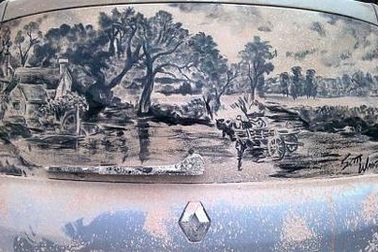 Biến ô tô phủ bụi thành tác phẩm nghệ thuật