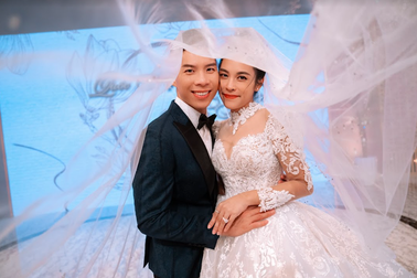 Osen Ngọc Mai mặc váy cưới, được chồng cầu hôn trong "Khách sạn 5 sao"