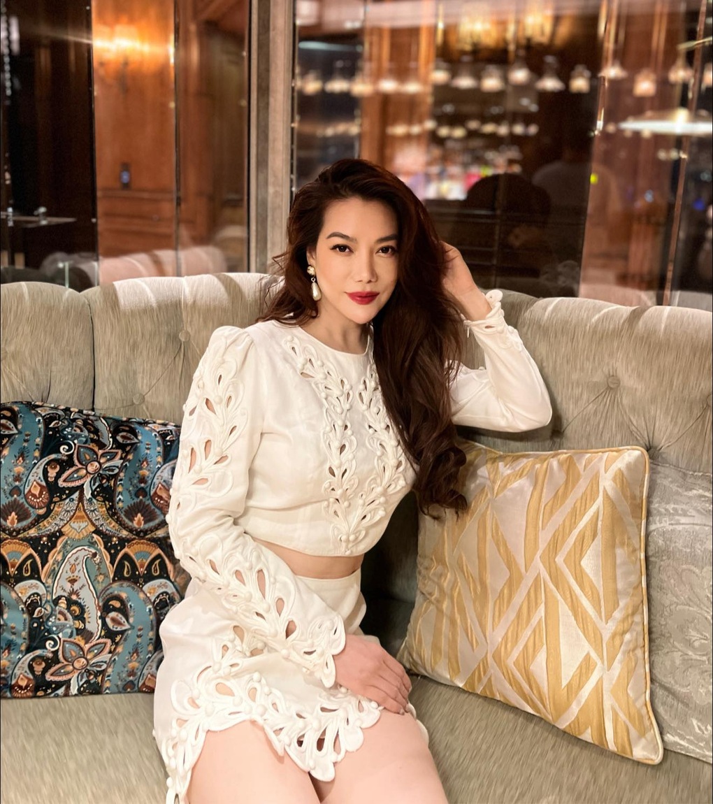 Cuộc sống Trương Ngọc Ánh trước khi bị bắt: Vẫn dự tiệc, gặp gỡ bạn bè - 2 Cuộc sống Trương Ngọc Ánh trước khi bị bắt: Vẫn dự tiệc, gặp gỡ bạn bè - 2