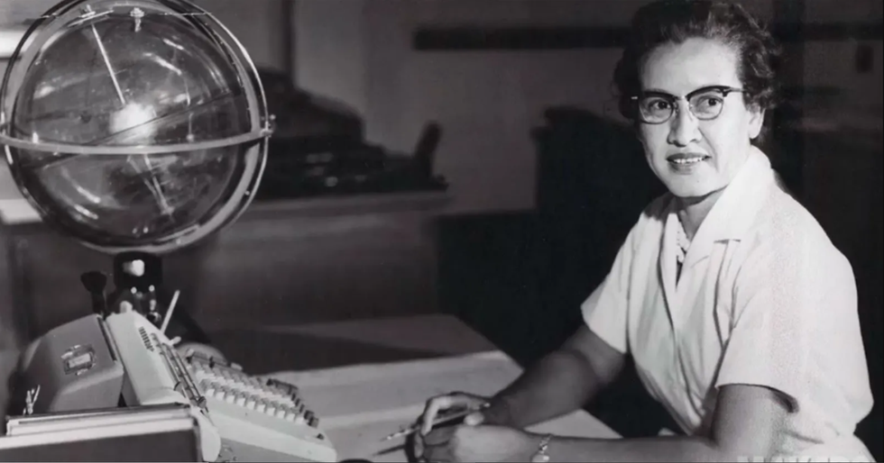 Katherine Johnson được xem là huyền thoại tại NASA, nổi tiếng với khả năng tính toán bằng tay (Ảnh: NASA).