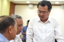 Thành ủy TPHCM nghe góp ý của lãnh đạo cao cấp nghỉ hưu về Đại hội