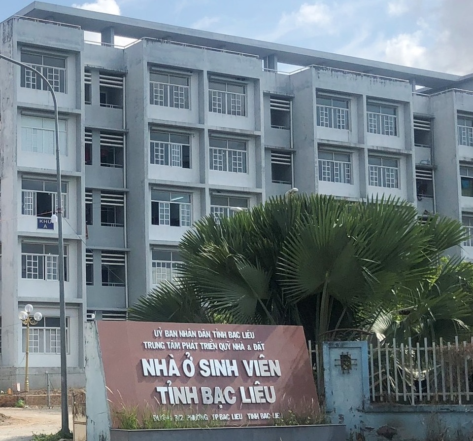 Tiếp nhận, cách ly 300 người Việt Nam về từ nước ngoài - 2 Tiếp nhận, cách ly 300 người Việt Nam về từ nước ngoài - 2