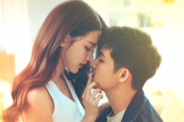 "Mỹ nhân đẹp nhất Thái Lan" gây sốt vì quyến rũ, diễn cảnh "nóng" táo bạo