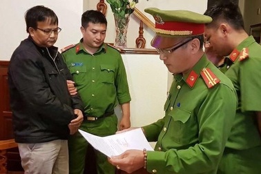 Bắt nguyên phó giám đốc ngân hàng nghi lừa đảo chiếm đoạt tài sản