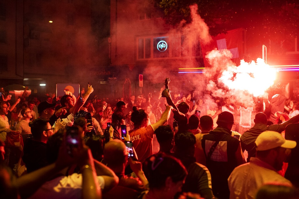Nỗi đau xé lòng của Mbappe khi hóa tội đồ khiến Pháp bị loại ở Euro 2020 - 22 Nỗi đau xé lòng của Mbappe khi hóa tội đồ khiến Pháp bị loại ở Euro 2020 - 22