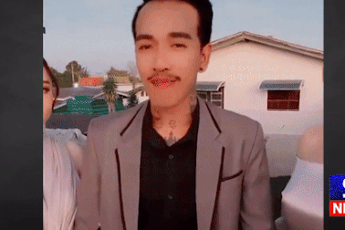 Người đàn ông sống hòa hợp với 8 người vợ trẻ dưới cùng một mái nhà