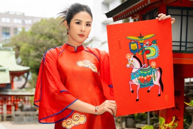 Dưới thời tiết 2 độ C, Hoa hậu Ngọc Hân vẫn rạng rỡ chụp ảnh áo dài