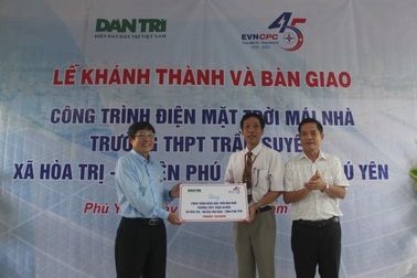 Tặng hệ thống điện mặt trời, giúp trường học chủ động nguồn năng lượng điện