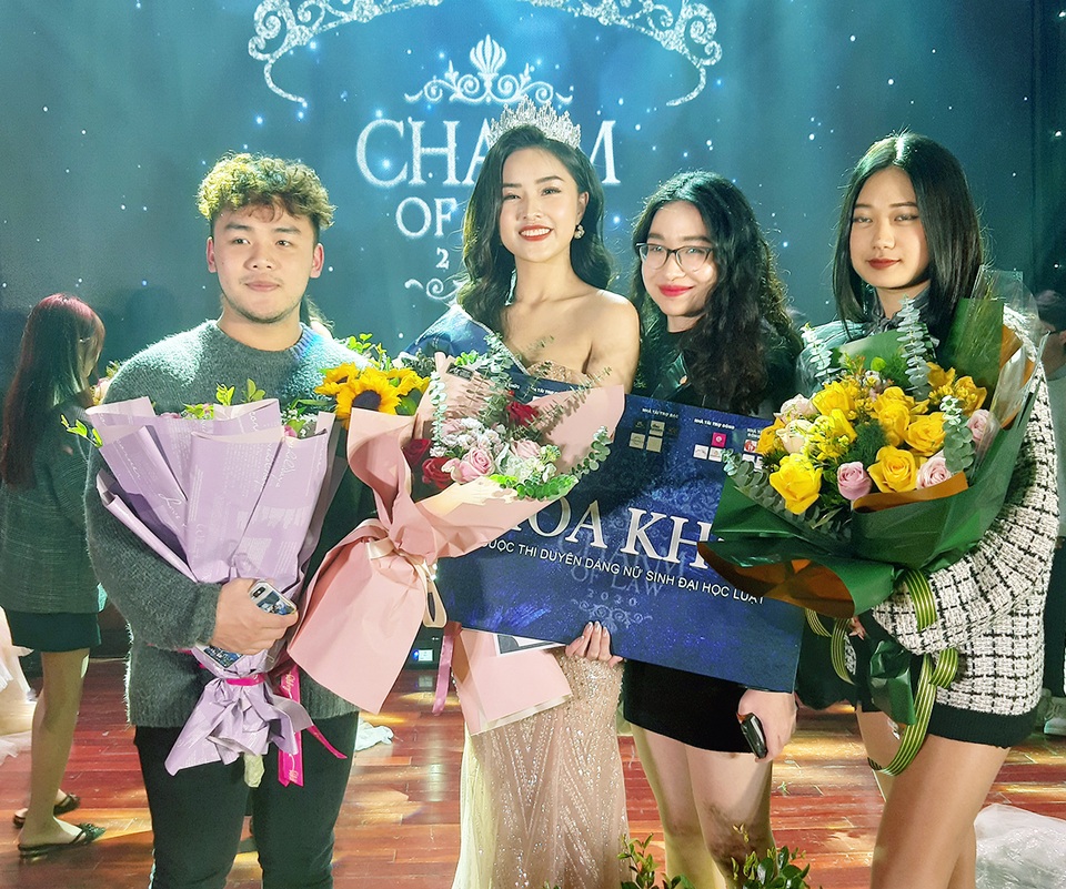 Hành trình chinh phục vương miện của tân Hoa khôi ĐH Luật Hà Nội - 12 Hành trình chinh phục vương miện của tân Hoa khôi ĐH Luật Hà Nội - 12