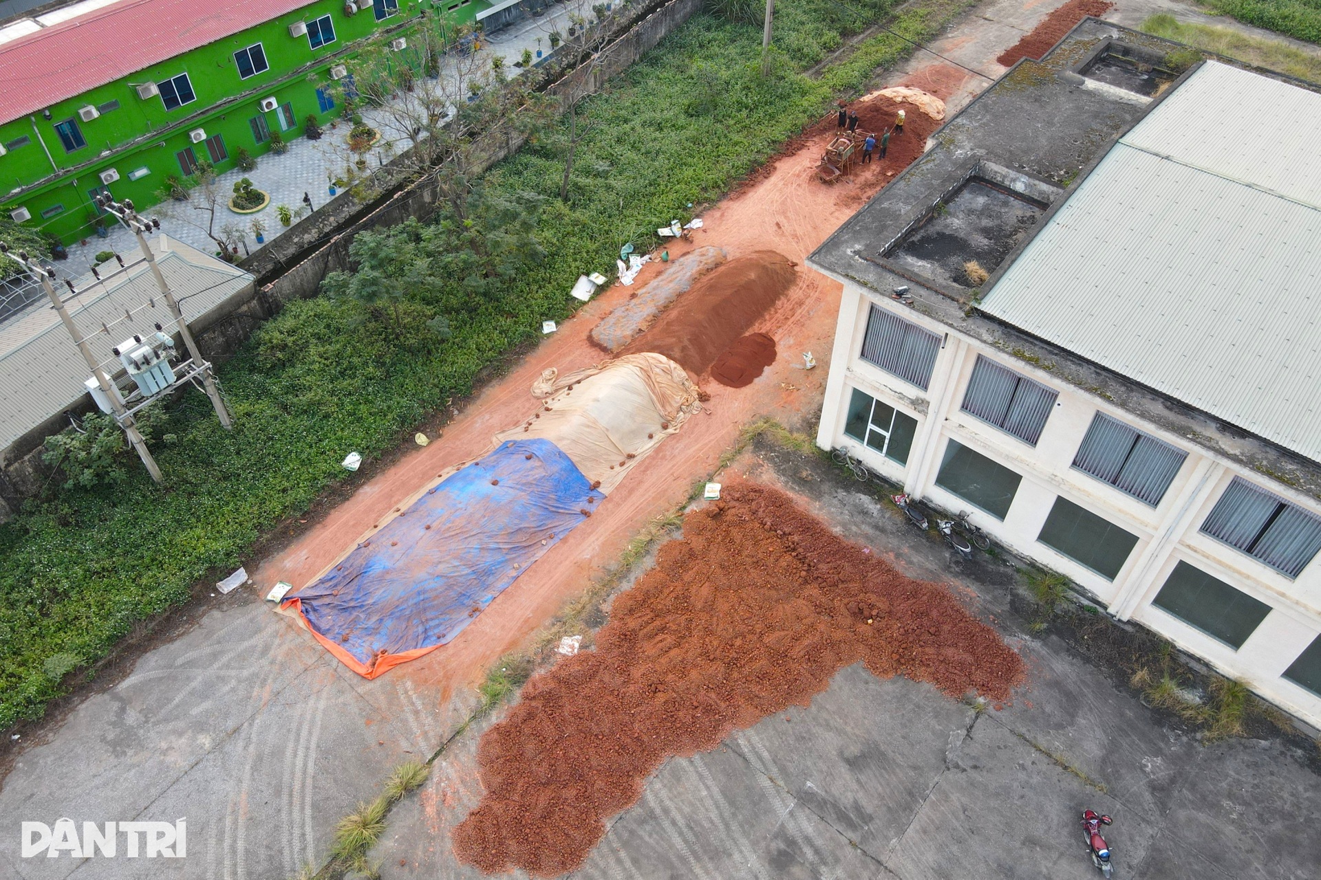 Trung tâm phát triển nông thôn 17 tỷ đồng xây xong chỉ để làm cảnh - 8