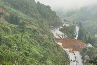 Mưa lớn ở Lào Cai khiến 1 người chết, nhiều nhà dân bị hư hại