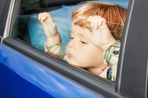 Nissan thêm tính năng cảnh báo trẻ em bị bỏ quên trong ô tô