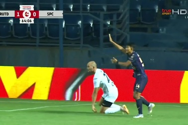 Xuân Trường tiếp tục dự bị, Buriram United thắng trận thứ 3 liên tiếp