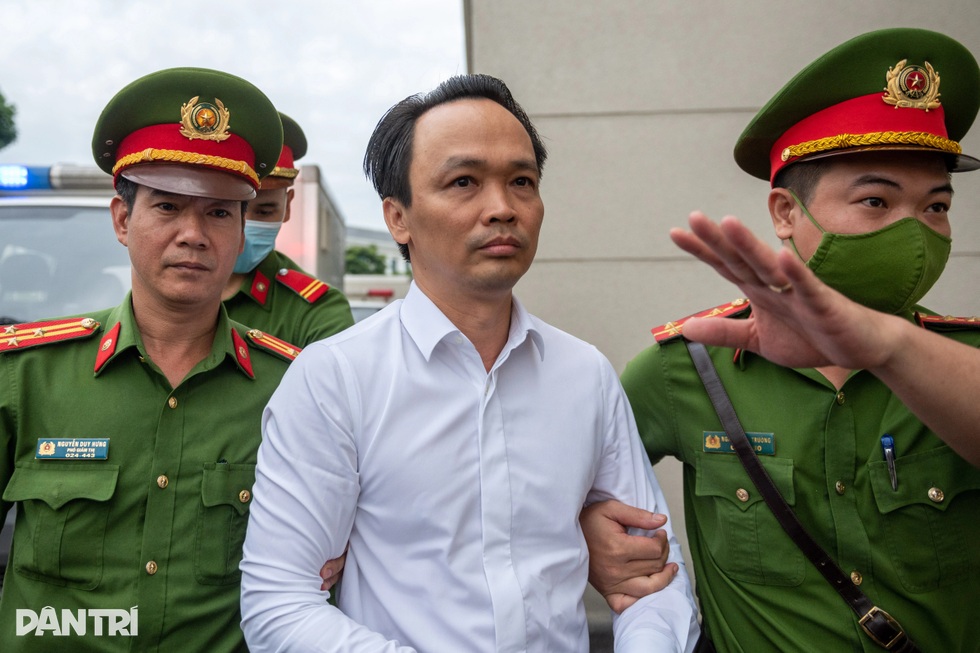 Trịnh Văn Quyết đã đạo diễn phi vụ lừa 30.403 nhà đầu tư ra sao? - 4