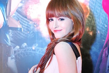 Người mẫu 9X Andrea Aybar ngày càng nữ tính