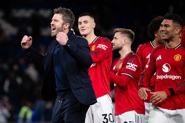 Vì sao Man Utd chưa thể sớm giành vé dự Champions League?