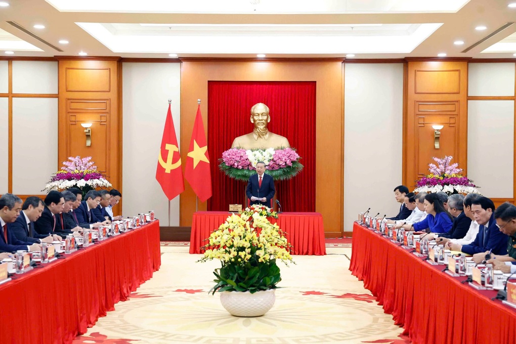 “Làm thế nào để cởi trói mọi nguồn lực tư nhân mà vẫn giữ định hướng XHCN?” - 1