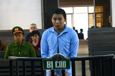 Đi chơi đêm, thiếu nữ bị 3 thanh thiếu niên hãm hiếp tập thể