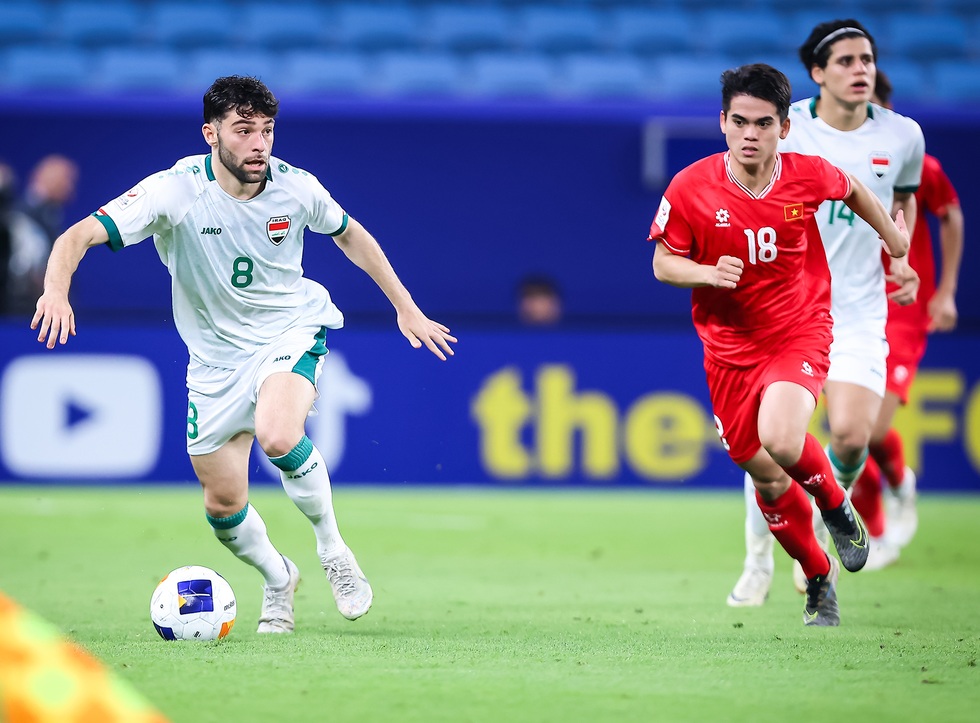 HLV Hoàng Anh Tuấn: Tôi từng nghĩ đến kịch bản chạm trán U23 Indonesia - 2 HLV Hoàng Anh Tuấn: Tôi từng nghĩ đến kịch bản chạm trán U23 Indonesia - 2