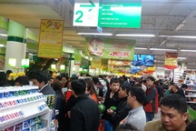 Đà Nẵng: Đổ xô vào siêu thị sắm Tết